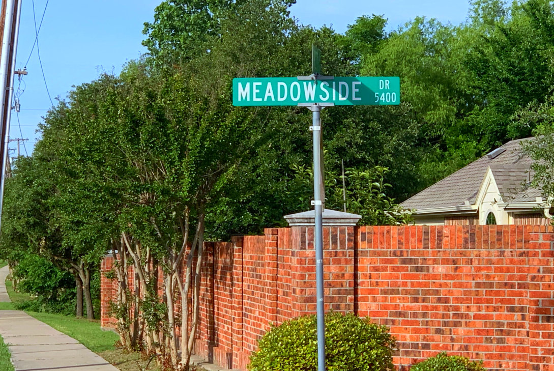 meadowside street sign